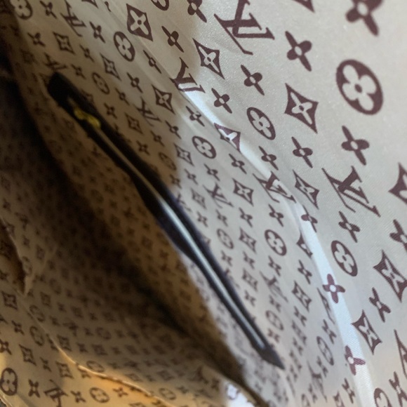 Louis Vuitton Satchel/ Purse/ Laptop Bag - Picture 5 of 6